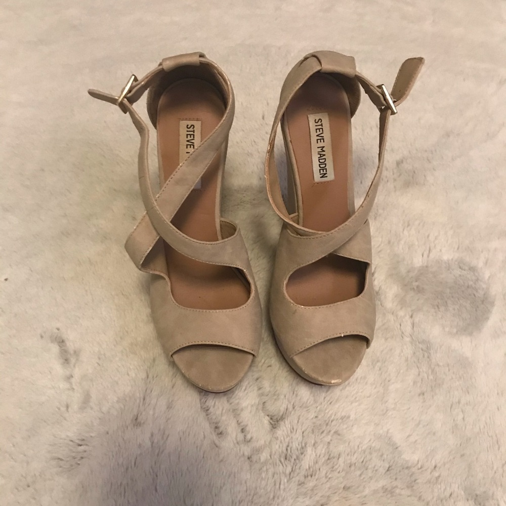 Steve madden nude suede platform heels size 8